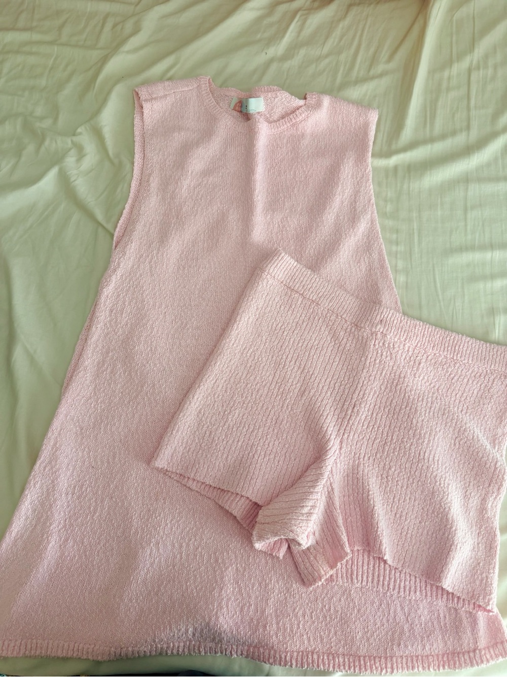 Free people light pink Miranda knot set medium